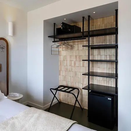 Hotel Du Parc Cavalaire Sur Mer 4*