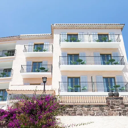 Hotel Du Parc 4*