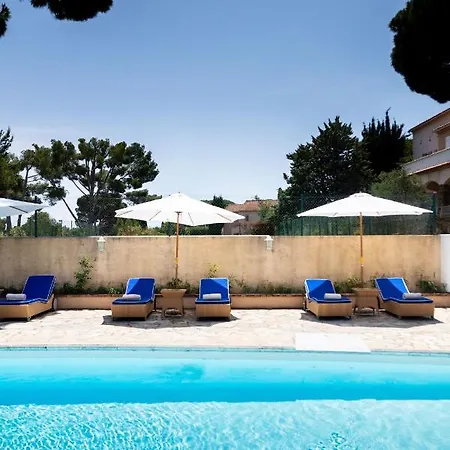 Hotel Du Parc Cavalaire Sur Mer 4*