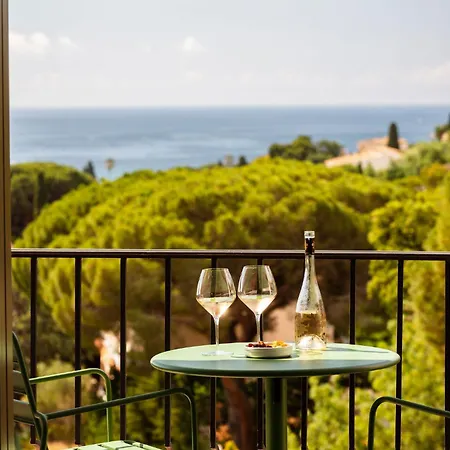 Hotel Hotel Du Parc Cavalaire Sur Mer 4*