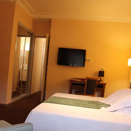 Du Parc Sur ホテル 4*