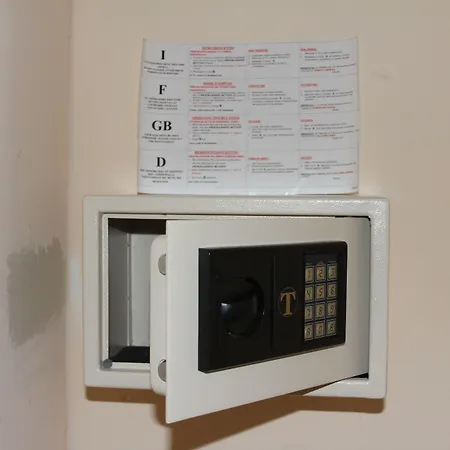 Du Parc Sur מלון