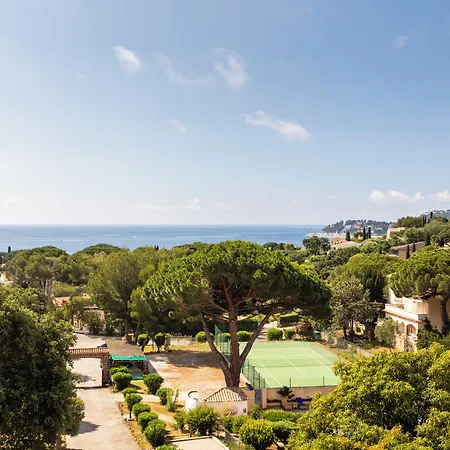 Du Parc Sur מלון 4*