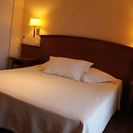 Hotel Du Parc 4*