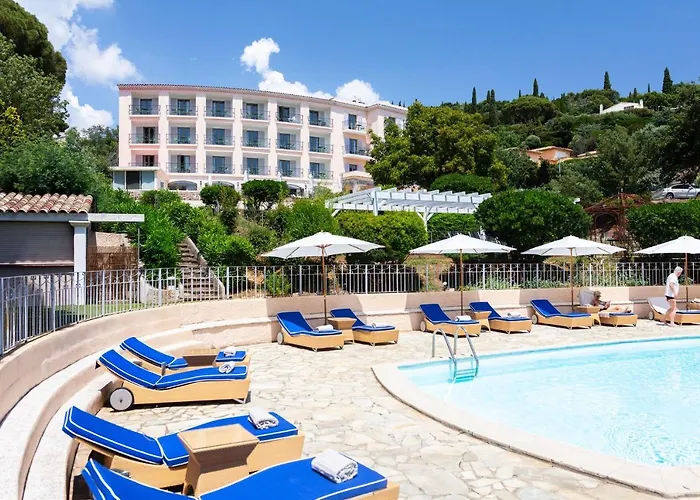 Du Parc Sur ホテル 4*