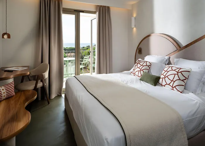 Du Parc Sur 4*
